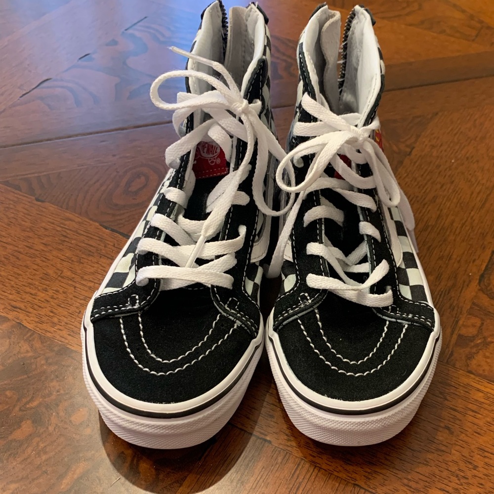 Disney X Vans for Mickeys 90th Anniversary Sk8 Hightop Kids - Picture 2 of 7
